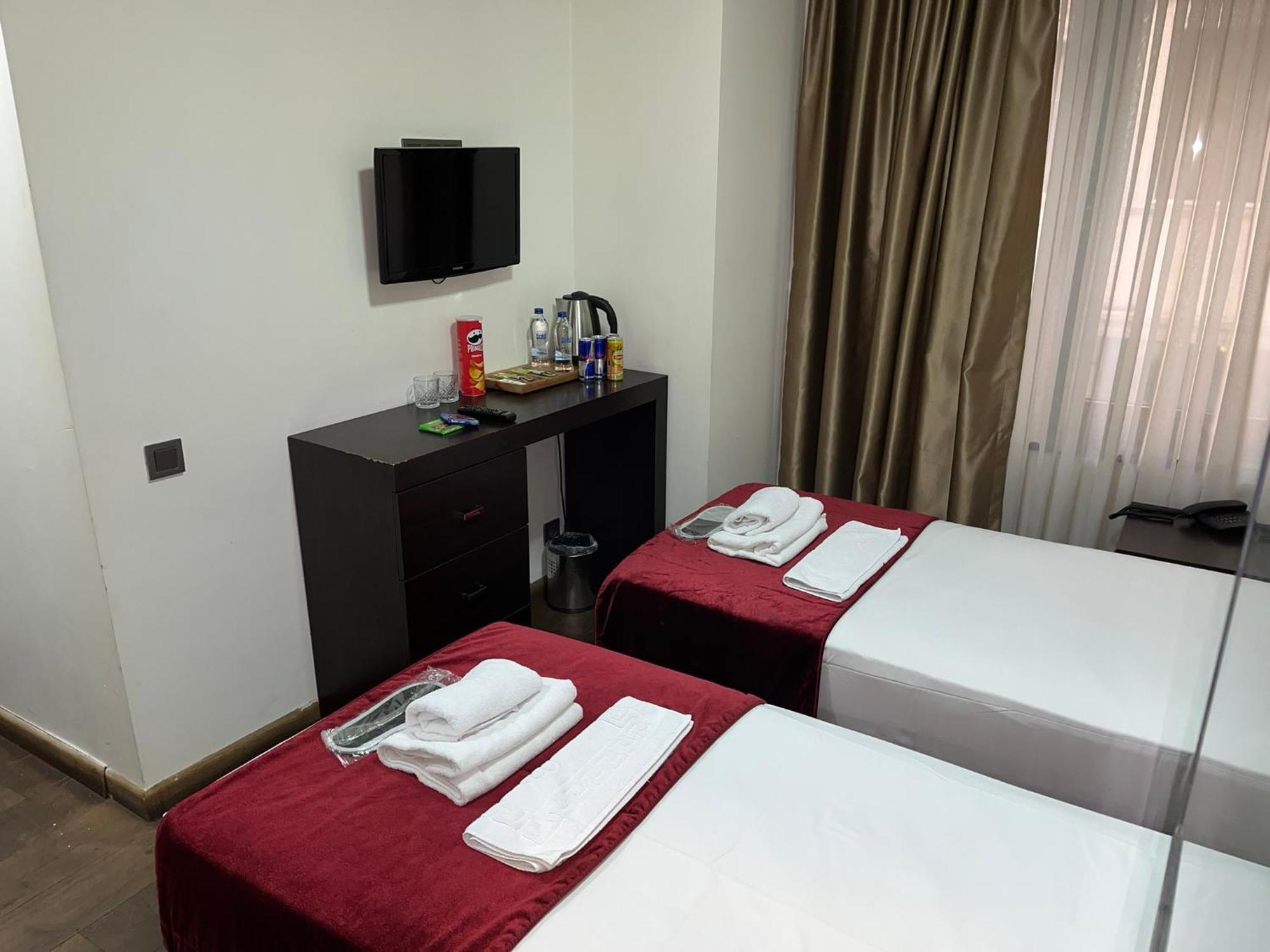 Pandora Otel